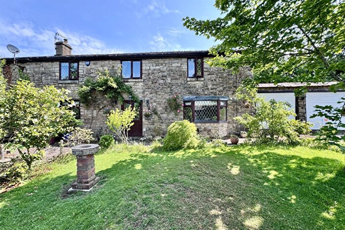 3 Bedroom Semi-Detached House For Sale In Melandra Farm, Gamesley, Glossop, SK13