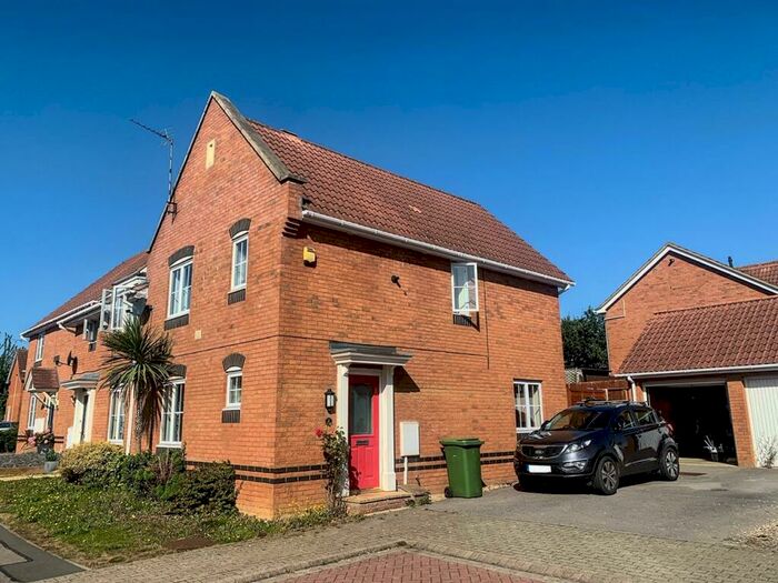 3 Bedroom House To Rent In Bluebell Close, Corby, NN18