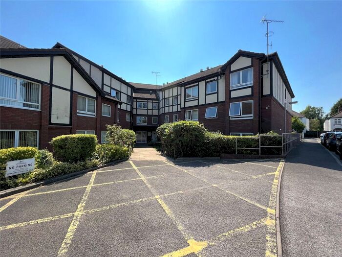 1 Bedroom Flat To Rent In Grosvenor Park, Pennhouse Avenue, Wolverhampton, West Midlands, WV4