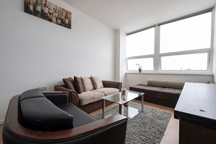 1 Bedroom Flat To Rent In Sandwell District, B66