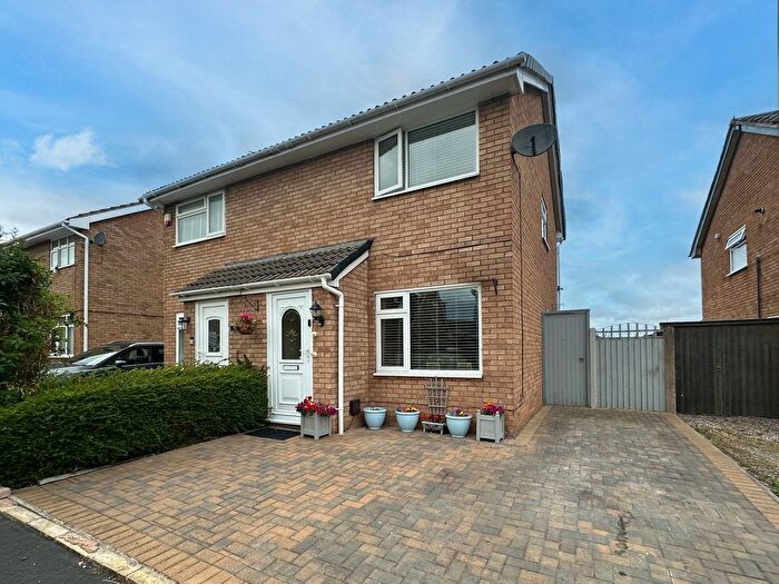 2 Bedroom Semi-Detached House For Sale In Rothbury Close, Wirral, CH46