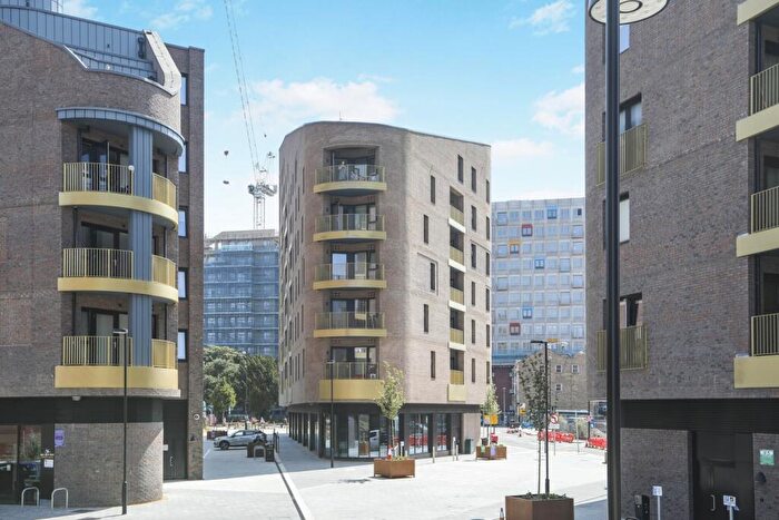 1 Bedroom Flat To Rent In Medway Street, Chatham, ME4