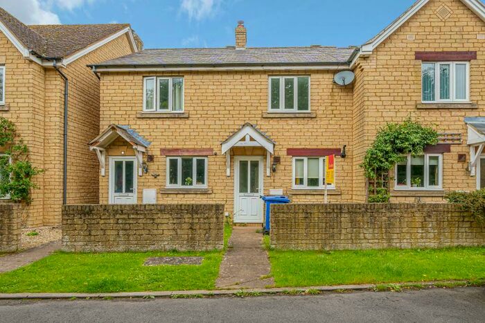 2 Bedroom Terraced House To Rent In Hodgson Close, Fritwell, OX27
