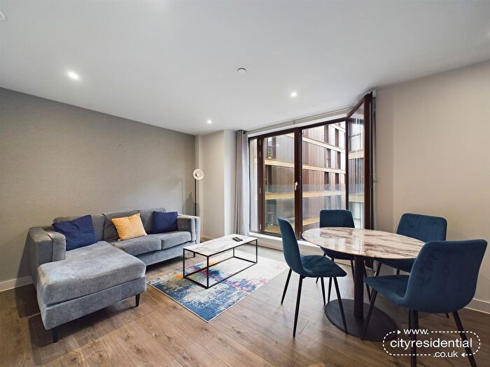 2 Bedroom Flat To Rent In Parliament Square, Liverpool, L1