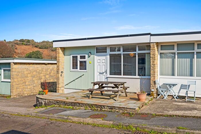 2 Bedroom Chalet For Sale In Bridle Mews, Mumbles, Swansea, SA3