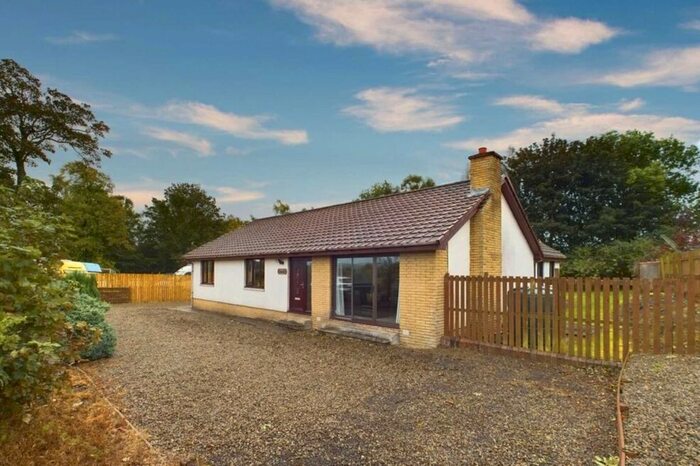 3 Bedroom Bungalow For Sale In Highacre, New Trows Road, Lanark, ML11