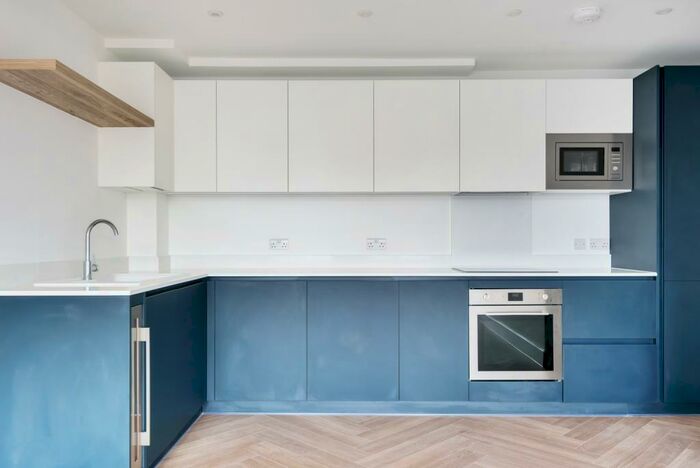 2 Bedroom Flat To Rent In Jenner Close Sidcup, DA14