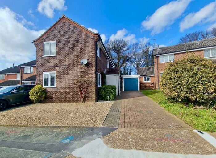3 Bedroom Detached House To Rent In Egglestone Close, Ipswich, IP2