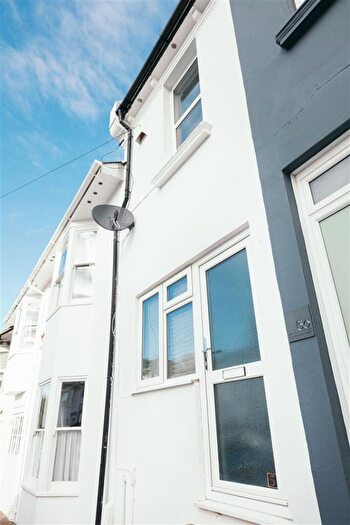 1 Bedroom House To Rent In Islingword Road, Brighton, BN2