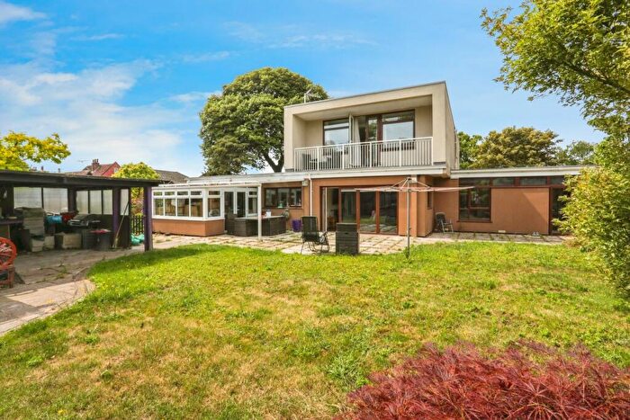 6 Bedroom Detached House For Sale In High Road, Trimley St Martin, Felixstowe, IP11