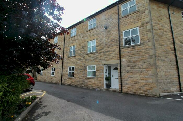 1 Bedroom Apartment To Rent In Holcombe Road, Helmshore, Rossendale, Lancashire, BB4