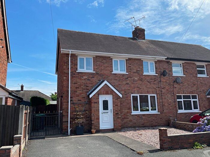 3 Bedroom Semi Detached House For Sale In Chestnut Close, Gresford, LL12