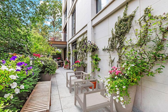 3 Bedroom Flat For Sale In Holland Park Villas, Kensington, London, United Kingdom, W8