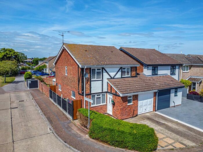 4 Bedroom Detached House For Sale In Aylesbeare, Shoeburyness, SS3