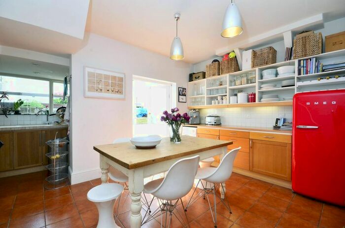 2 Bedroom Flat To Rent In Gayton Road, Hampstead, London, NW3