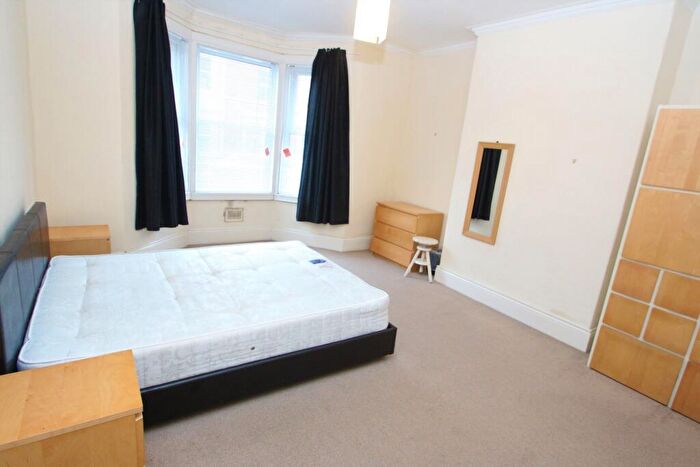 2 Bedroom Apartment To Rent In Ashleigh Grove, Jesmond, NE2