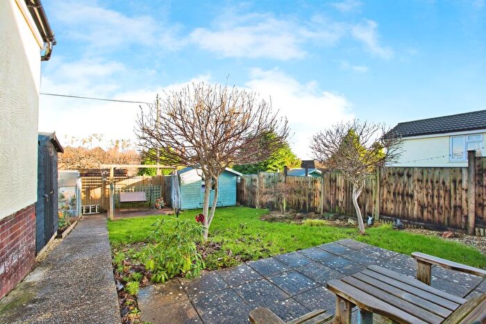 2 Bedroom Semi-Detached Bungalow For Sale In Thomson Drive, Crewkerne, TA18