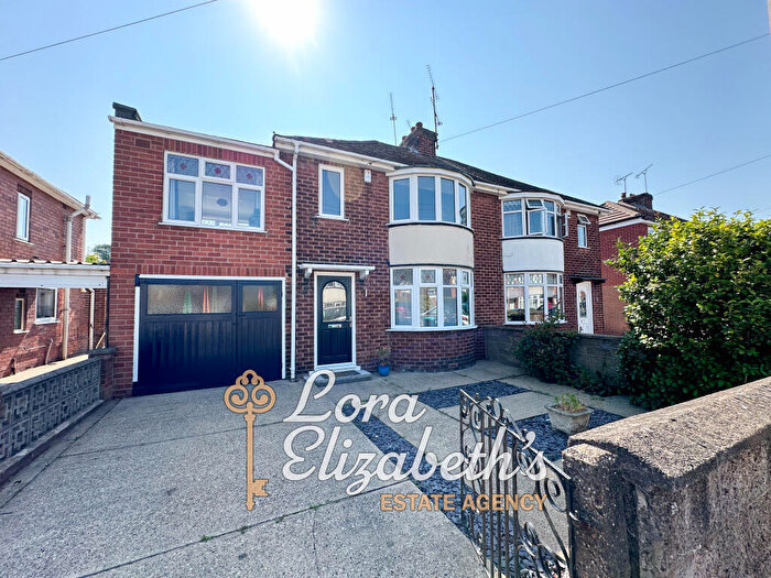 3 Bedroom Semi-Detached House For Sale In Meden Road, Mansfield, NG19