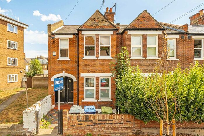 2 Bedroom Flat To Rent In Fletcher Road, Chiswick, W4