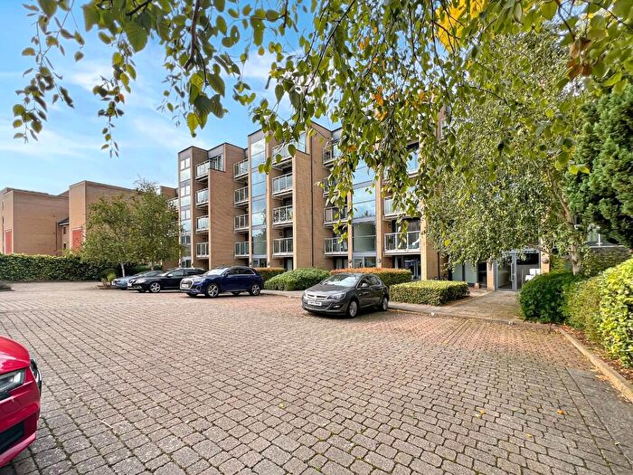 2 Bedroom Apartment To Rent In Riverside, Cambridge, CB5