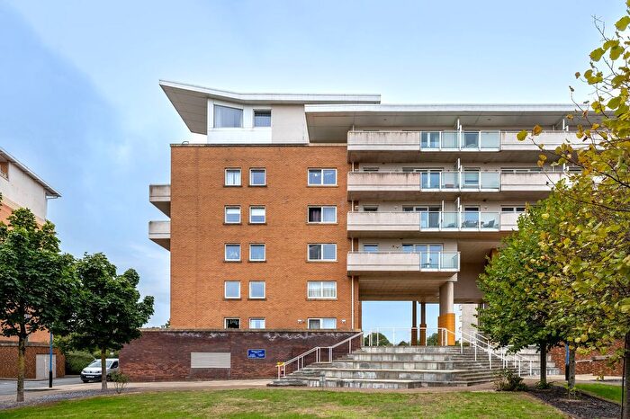 1 Bedroom Flat For Sale In Heol Glan Rheidol, Cardiff, CF10