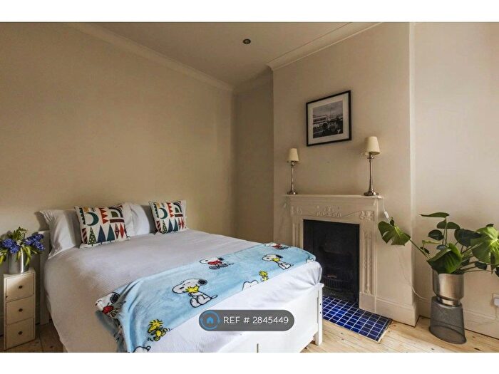 1 Bedroom Maisonette To Rent In Glenroy Street, London, W12