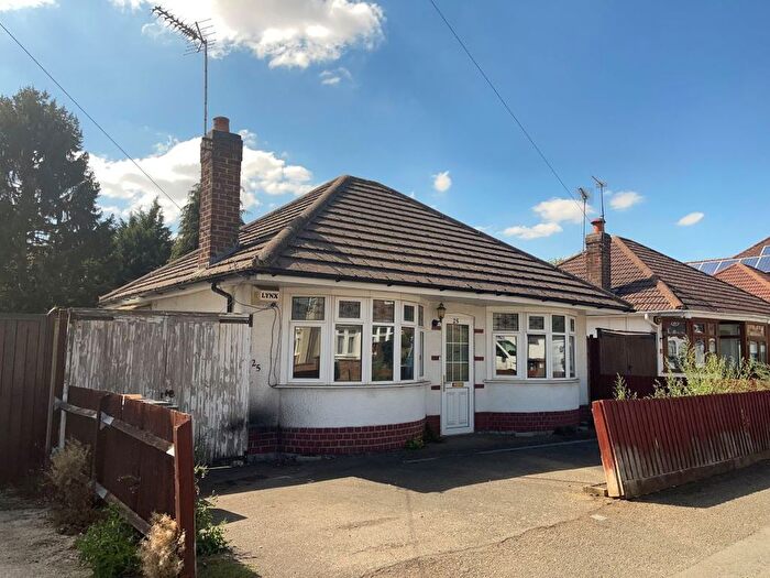 2 Bedroom Detached Bungalow For Sale In Stanwell Way, Wellingborough, Northamptonshire, NN8