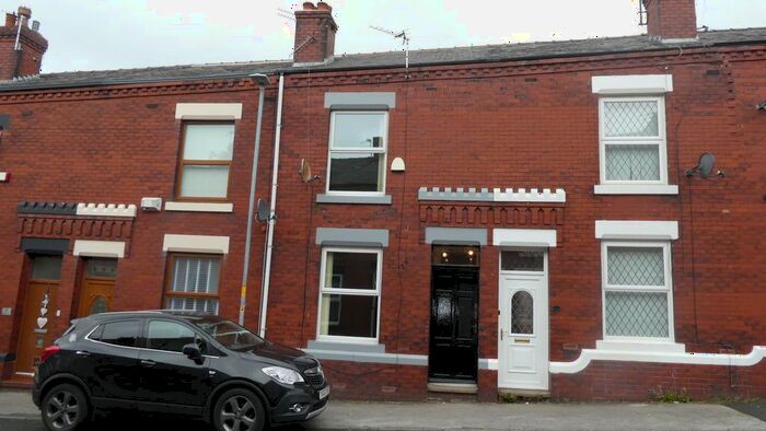 2 Bedroom Terraced House To Rent In French Street, Stalybridge, SK15