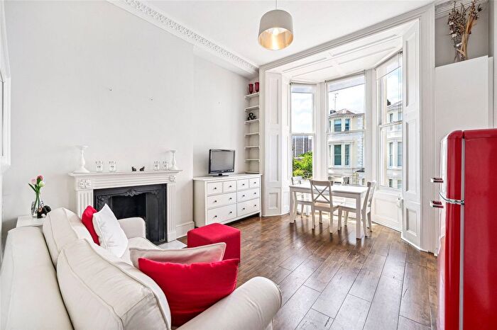 2 Bedroom Flat To Rent In St. Anns Villas, London, W11