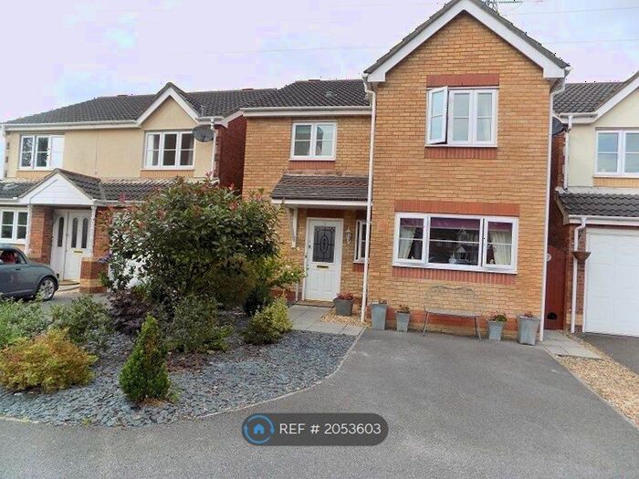 4 Bedroom Detached House To Rent In Maes Dewi Pritchard, Brackla, Bridgend, CF31