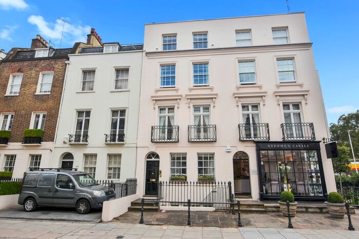 2 Bedroom Flat To Rent In Ebury Street, Belgravia, London, SW1W