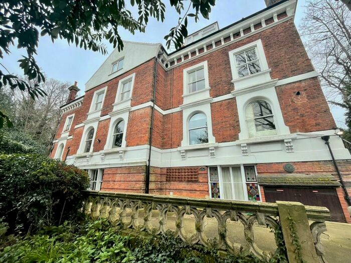 1 Bedroom Property To Rent In Thorpe Road, Norwich, NR1