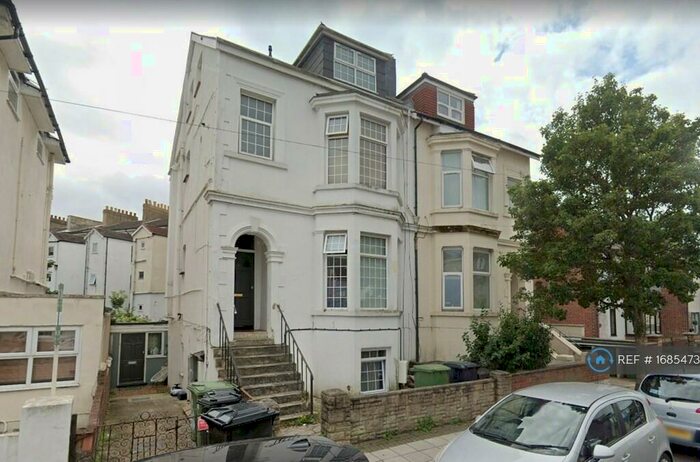 1 Bedroom Flat To Rent In Granada Road, Portsmouth, PO4