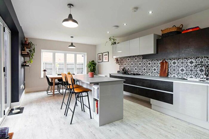 4 Bedroom Detached House For Sale In Steeplechase Way, Market Harborough, LE16