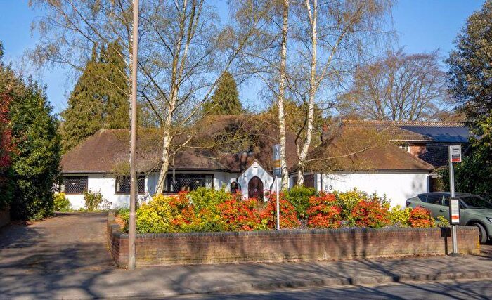3 Bedroom Detached Bungalow For Sale In Shenfield Road, Shenfield, Brentwood, CM15