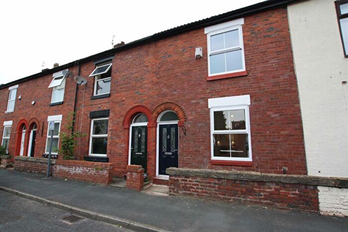 2 Bedroom Terraced House To Rent In Roebuck Lane, Sale, M33