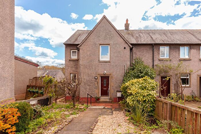 2 Bedroom End Of Terrace House For Sale In Carlowrie Avenue, Dalmeny, EH30