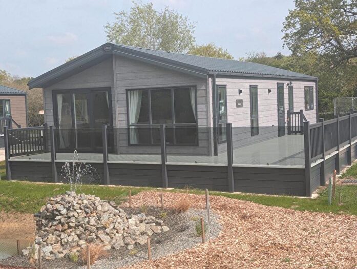 2 Bedroom Lodge For Sale In Stixwould Road, Woodhall Spa, Lincolnshire, LN10