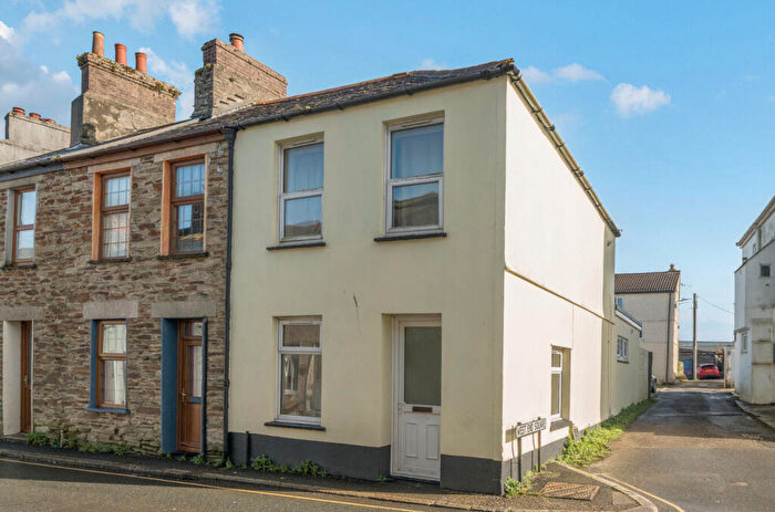 2 Bedroom Cottage For Sale In Liskeard Road, Callington, Cornwall, PL17
