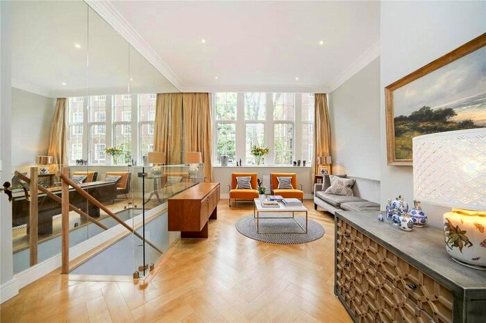 3 Bedroom Flat To Rent In Marsham Street, London, SW1P