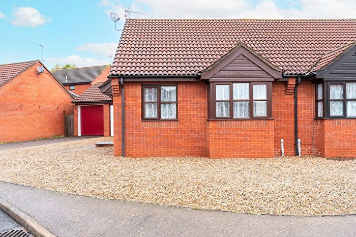 2 Bedroom Semi Detached Bungalow For Sale In Foxglove Close, North Walsham, NR28