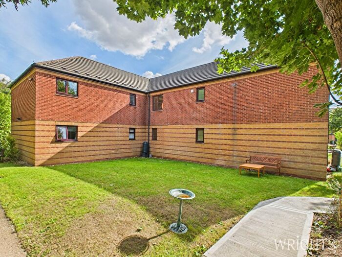 2 Bedroom Property For Sale In Roseacre Gardens, Welwyn Garden City, AL7