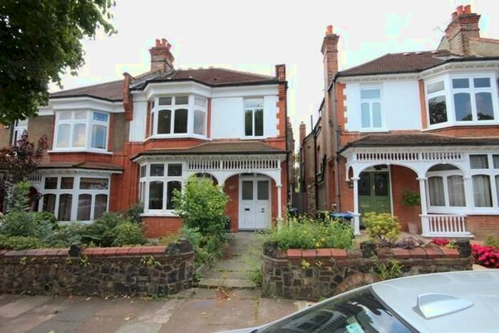 2 Bedroom Flat To Rent In Orpington Road, London, N21
