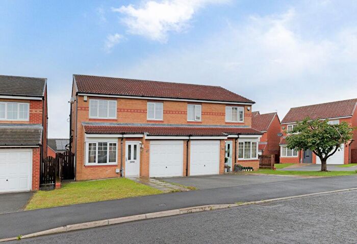 3 Bedroom Semi-Detached House For Sale In Cawfields Close, Wallsend, NE28