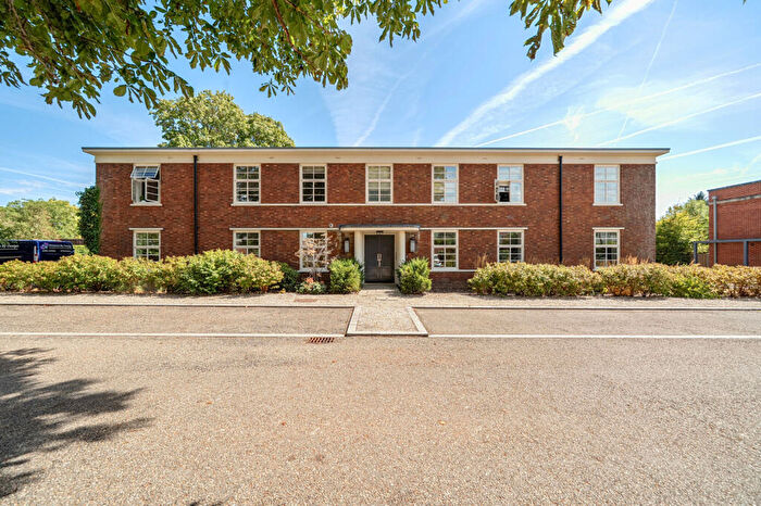 2 Bedroom Apartment For Sale In Building, Trenchard Lane, OX27
