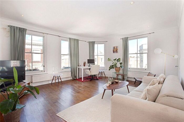 1 Bedroom Flat To Rent In Westbourne Park Road, London, W11