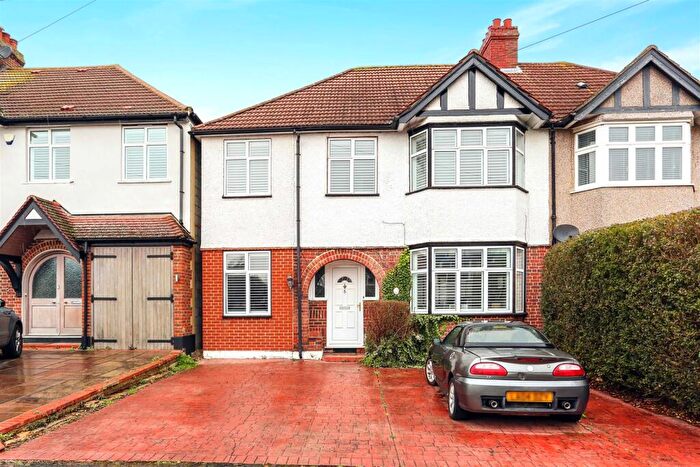 5 Bedroom Semi Detached House For Sale In Hilbert Road, Cheam, SM3