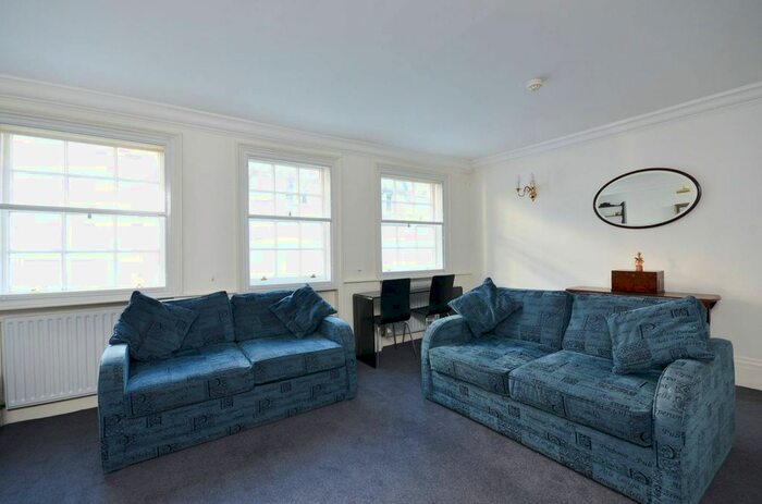 1 Bedroom Flat To Rent In Cornhill, City, London, EC3V