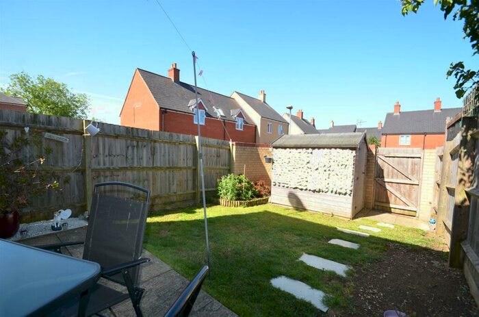2 Bedroom Semi-Detached House For Sale In Ivel Road, Shefford, SG17