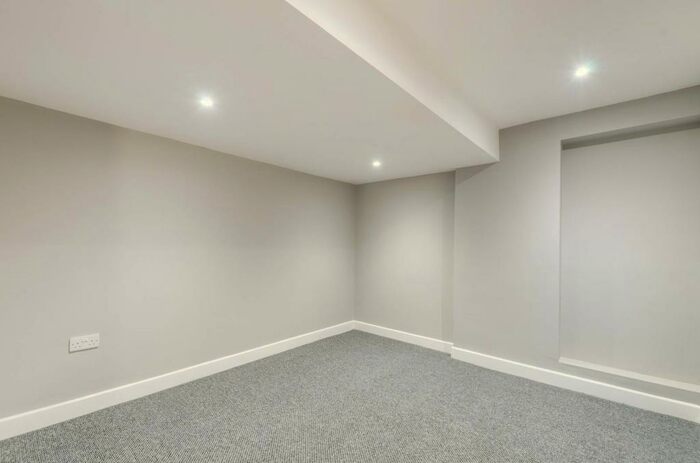 2 Bedroom Flat To Rent In Waldram Park Road, Forest Hill, London, SE23